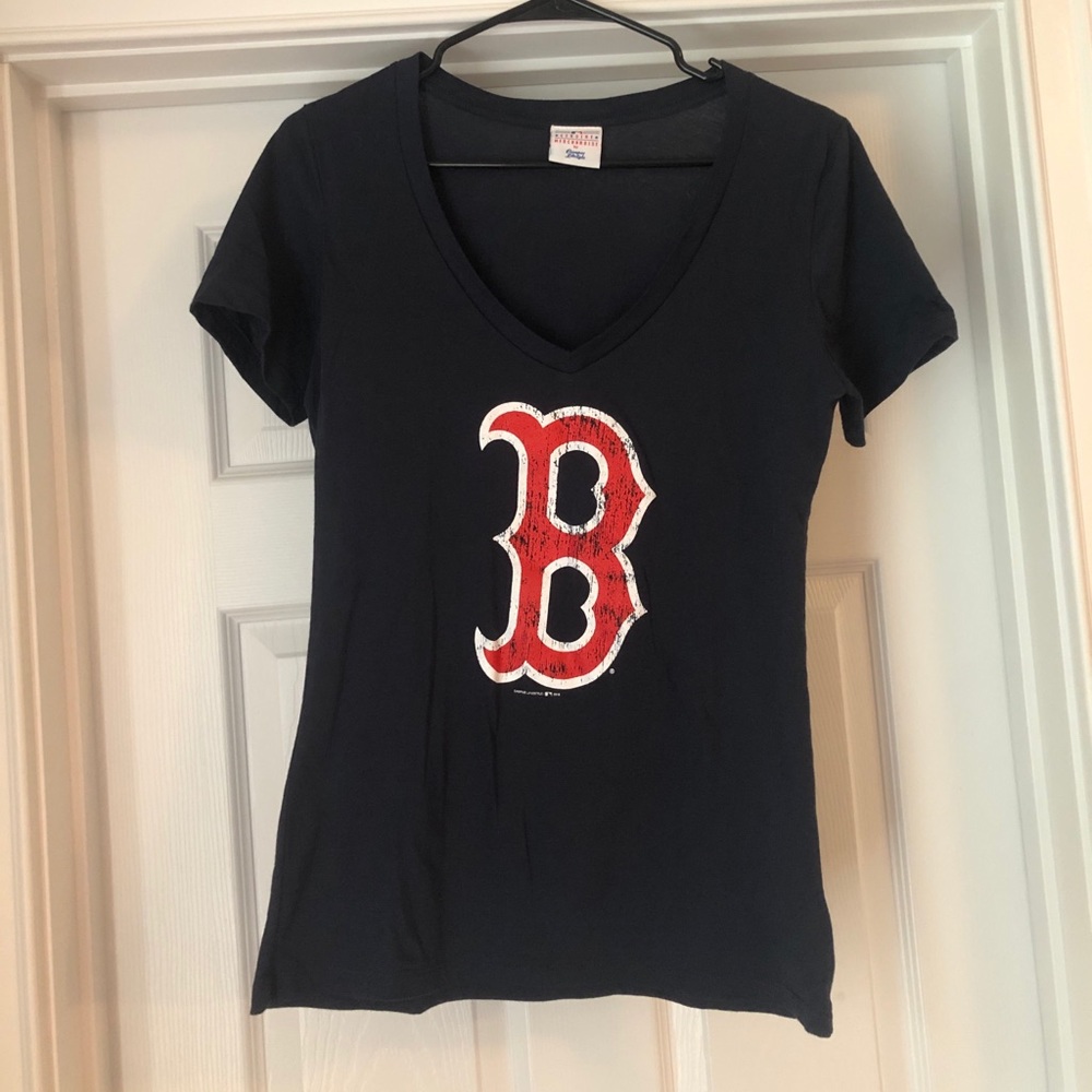Women’s V-neck Red Sox Tee